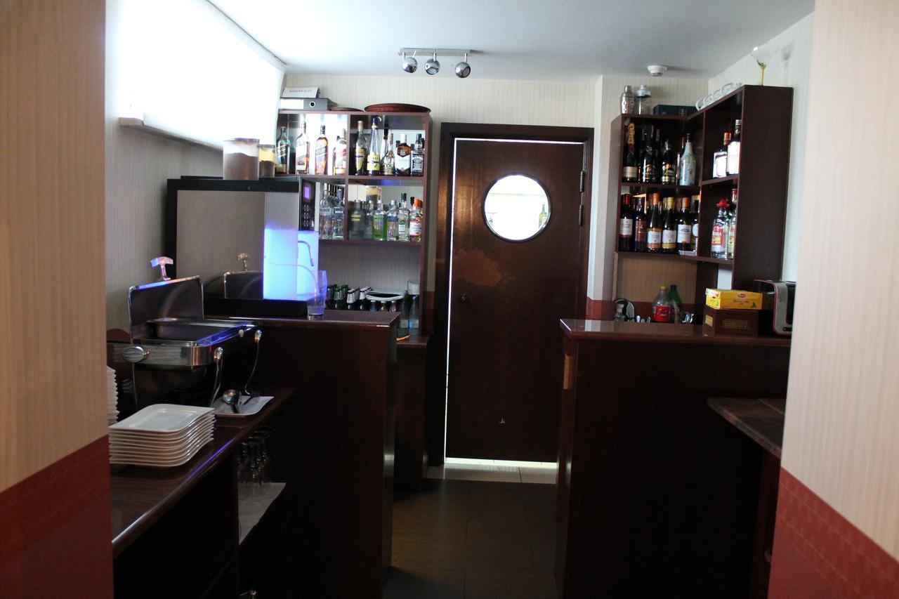 Hotel Linder Malnia Экстерьер фото